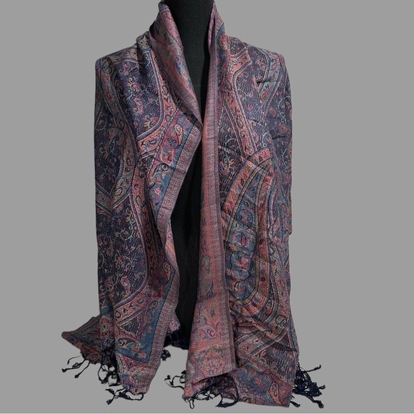 Elegant Shawl in Midnight Blue - Versatile Wrap, Stole, Scarf, Veil Soft & Cozy - Picture 4 of 16